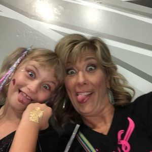 Meet your Posher, Christine